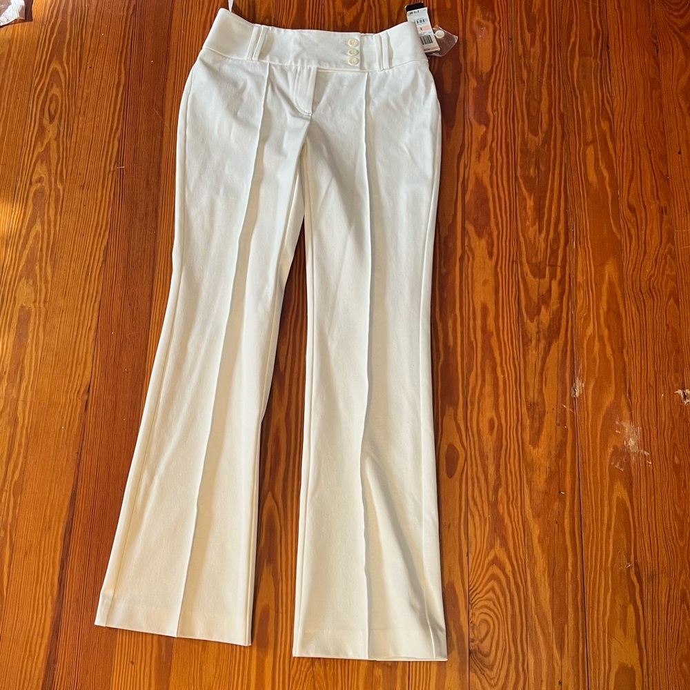 BRAND NEW International Concepts Dressy White Trouser Size 2